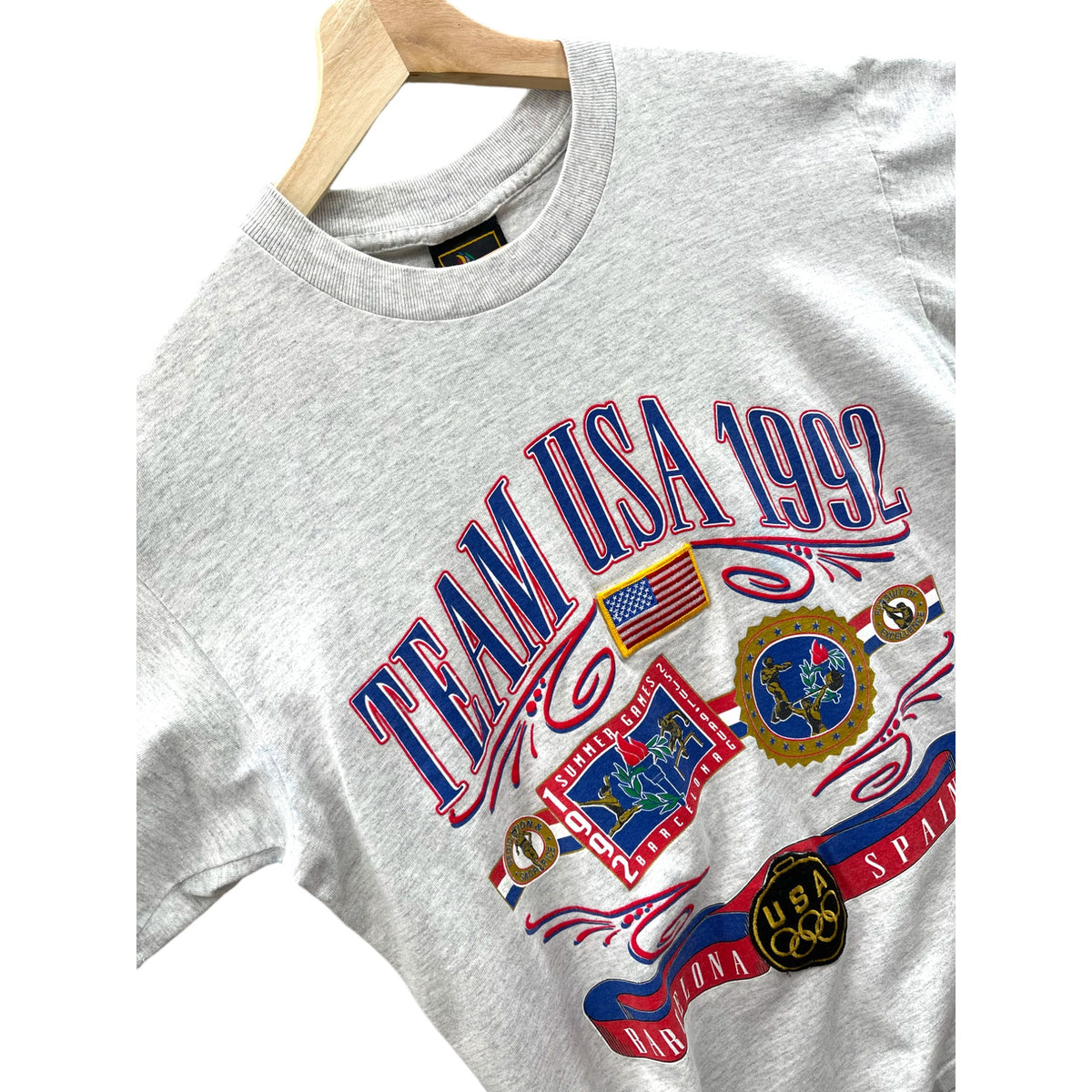 Vintage 1990's Team USA Basketball 1992 Barcelona Crest Tee