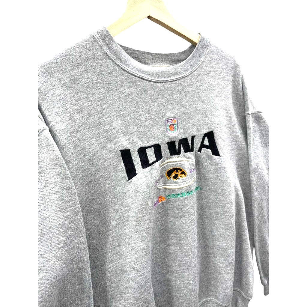 Vintage 2003 Iowa University Hawkeyes Fedex Bowl Crewneck