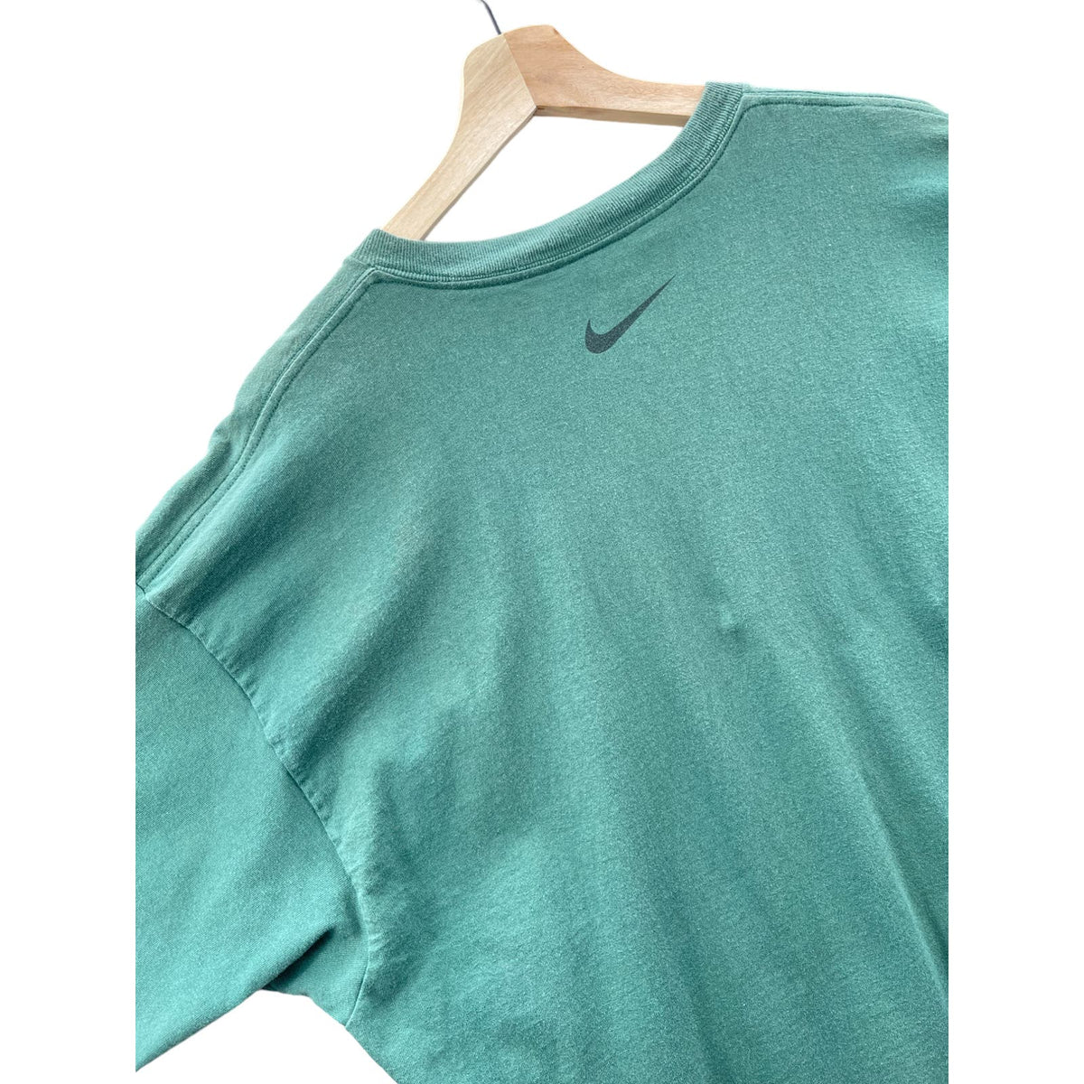 Vintage 1990's Nike Tennis Court Challenge Pine Green Graphic T-Shirt