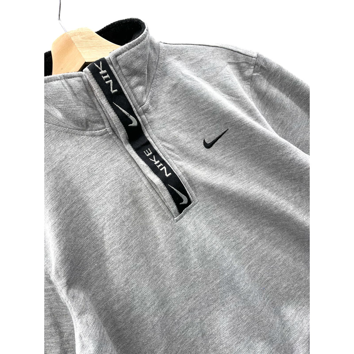 Vintage 2000's Nike Men's FitDry Swoosh Grey 1/4 Zip Pullover