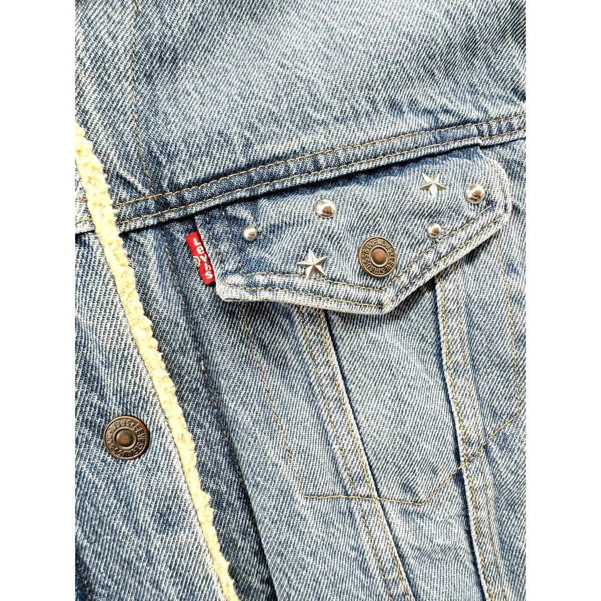 Levi's Women's Studded Sherpa Lined Denim Trucker Jacket