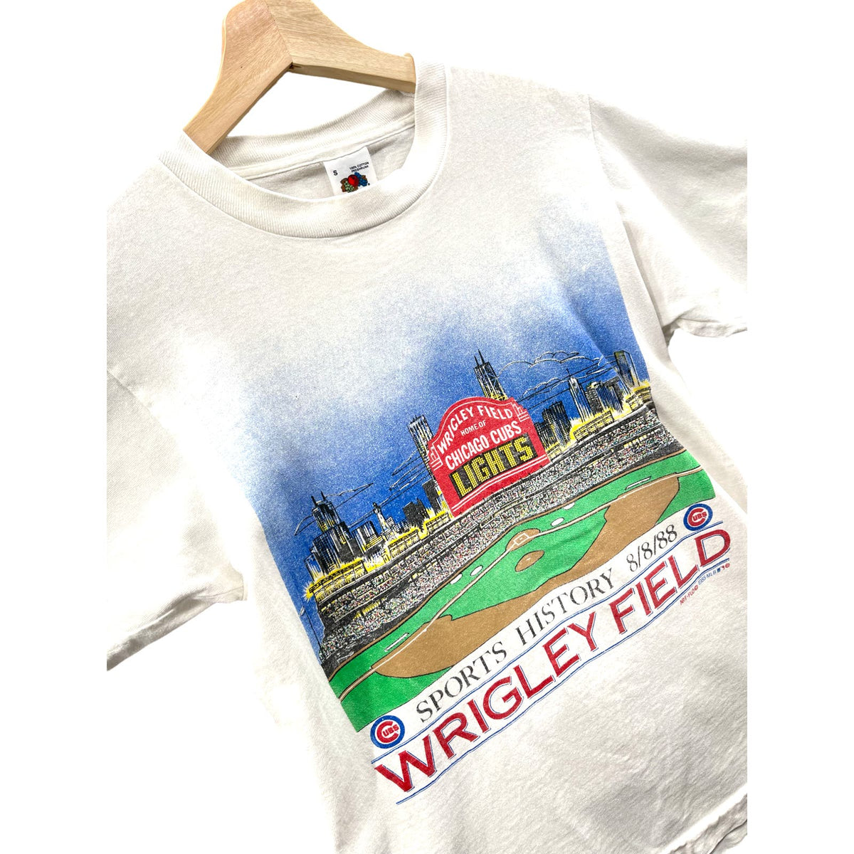 Vintage 1980's Chicago Cubs Wrigley Field Lights Graphic Tee