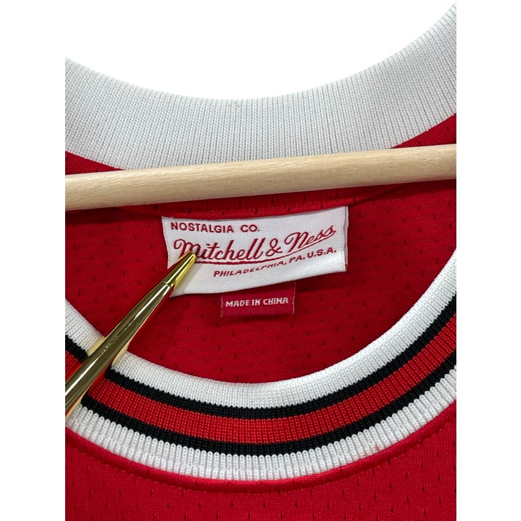 Vintage Mitchell & Ness Hardwood Classics Chicago Bulls Jordan NBA Jersey