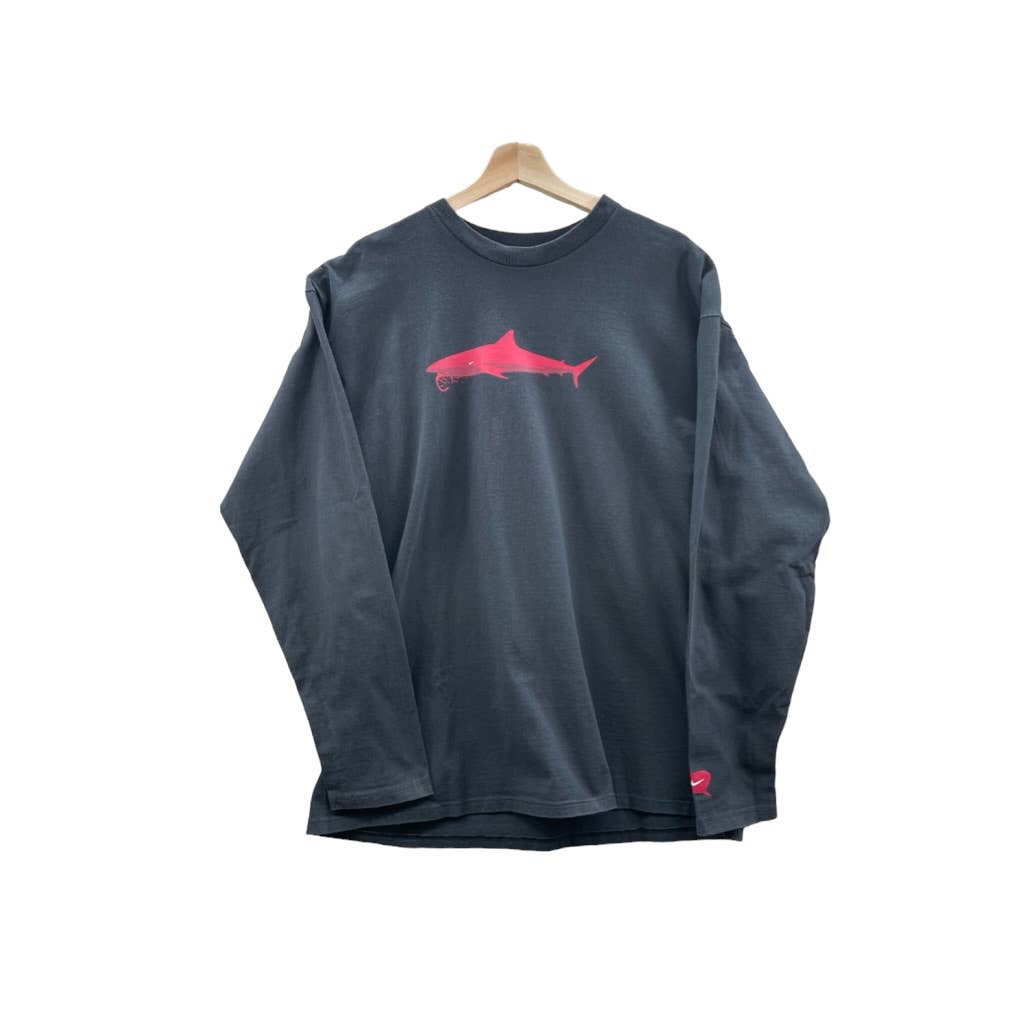 Vintage 2000's Nike Hoops Shark Graphic Logo Longsleeve T-Shirt