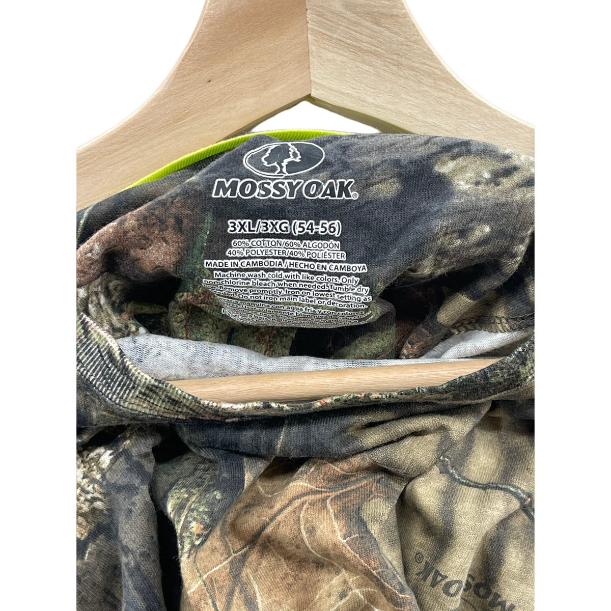 Vintage Mossy Oak Men's Realtree Lightweight Camo T-Shirt